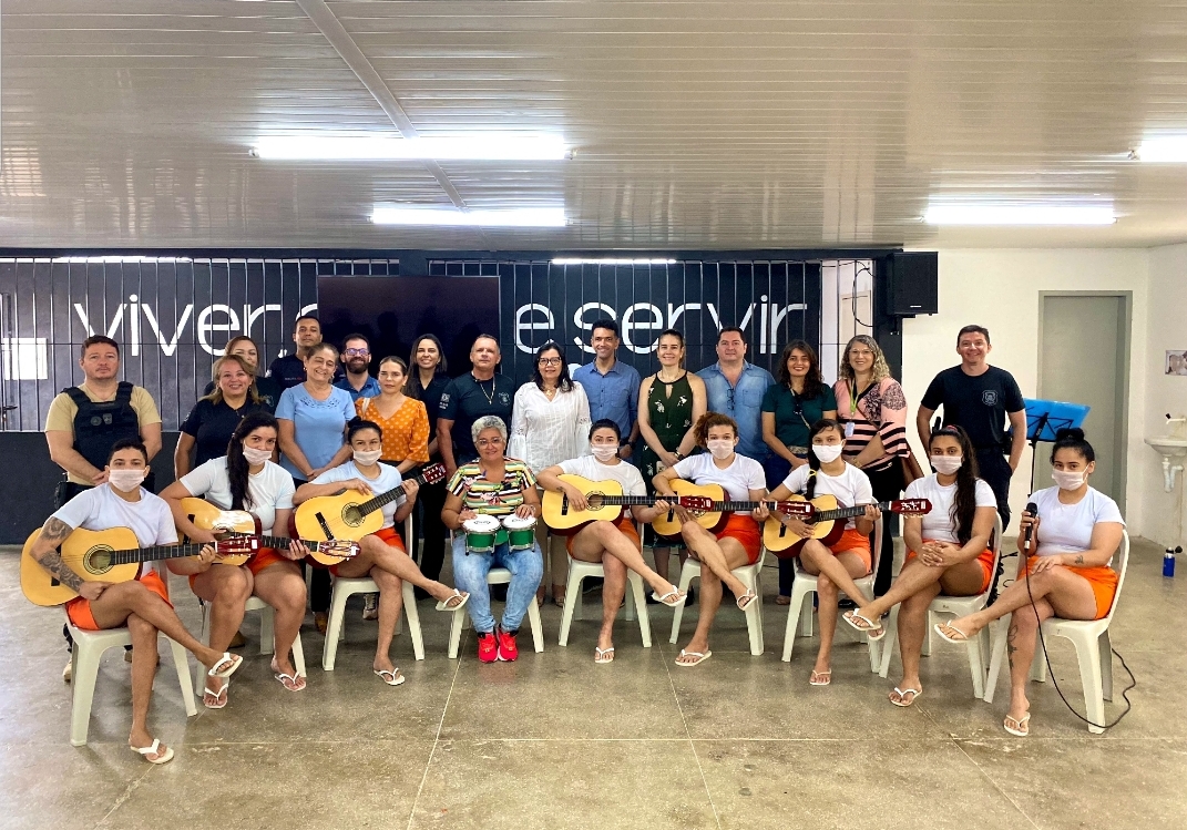 Seplag visita unidade prisional e trata sobre inclusão de detentos na terceirização
