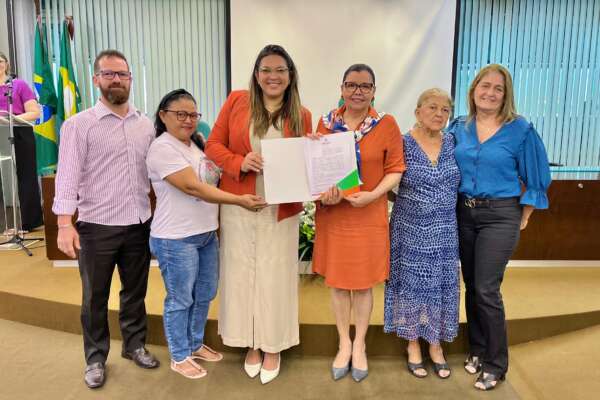 Seplag assina com a SEMA e a Socrelp termo de compromisso para adesão ao  programa Coleta Seletiva Solidária - Secretaria do Meio Ambiente