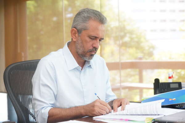 Governador anuncia ponto facultativo para o serviço público estadual no dia 2 de janeiro