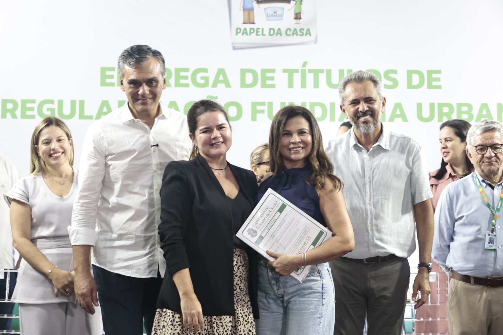 Programa Papel da Casa: Mais de mil famílias são beneficiadas com a entrega de escrituras