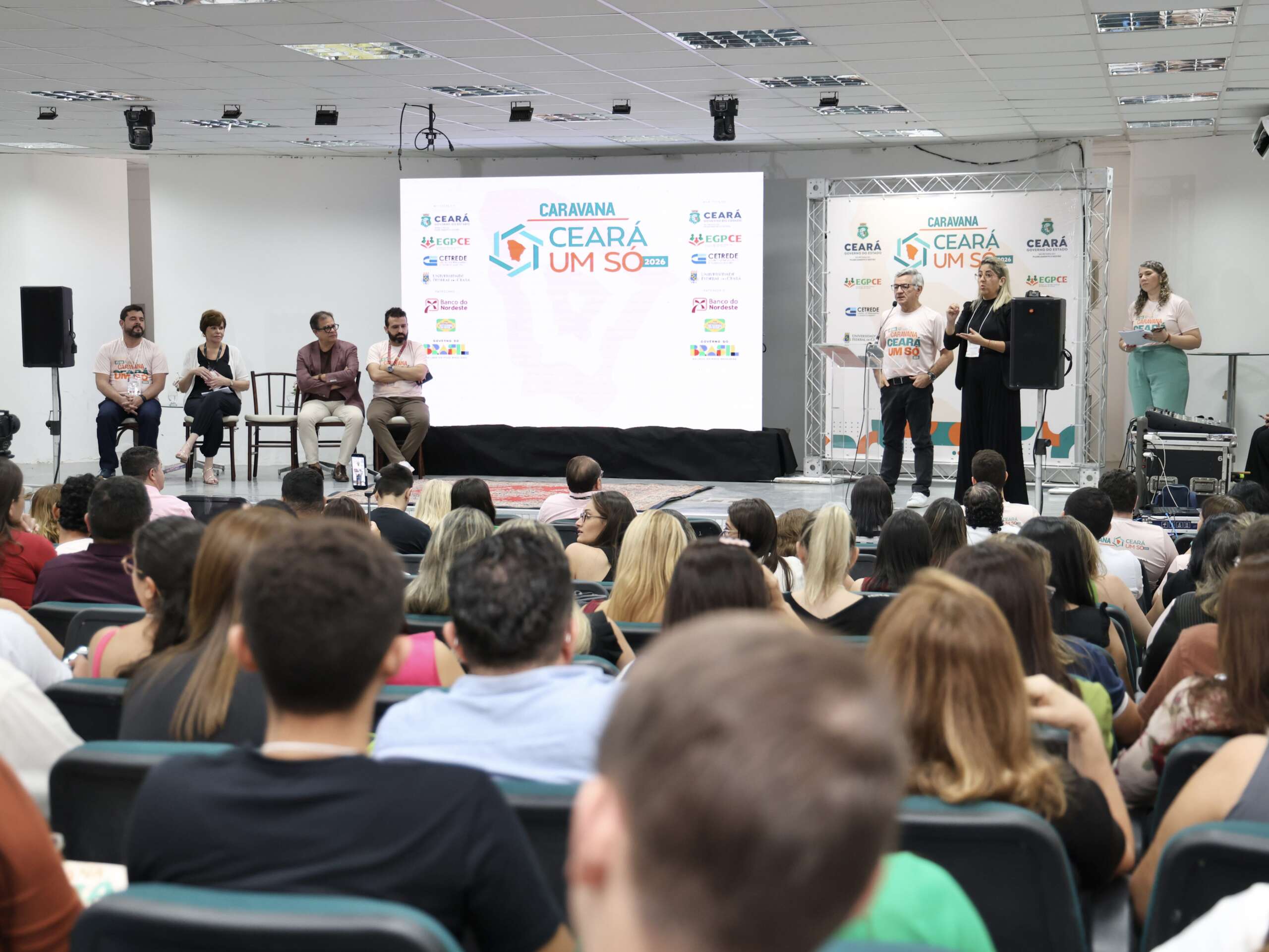 Tauá recebe Caravana Ceará Um Só e assina acordo para projeto de transformação digital