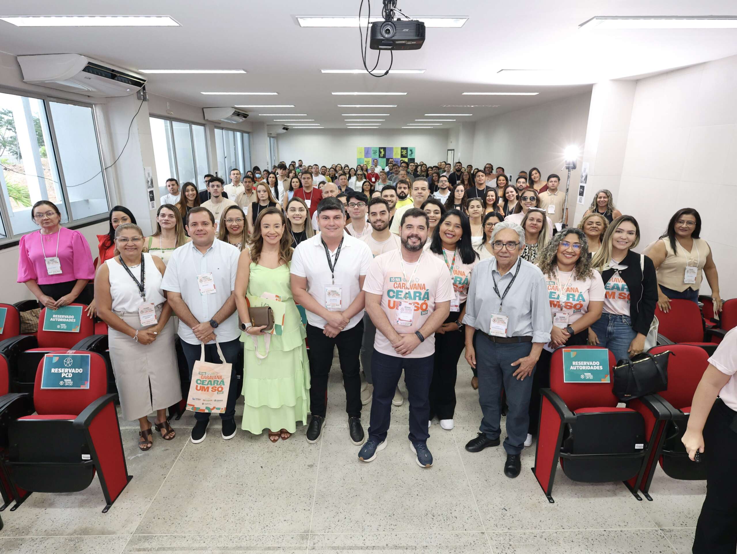 Governo do Ceará firma acordos e fortalece integração com municípios no Sertão dos Crateús